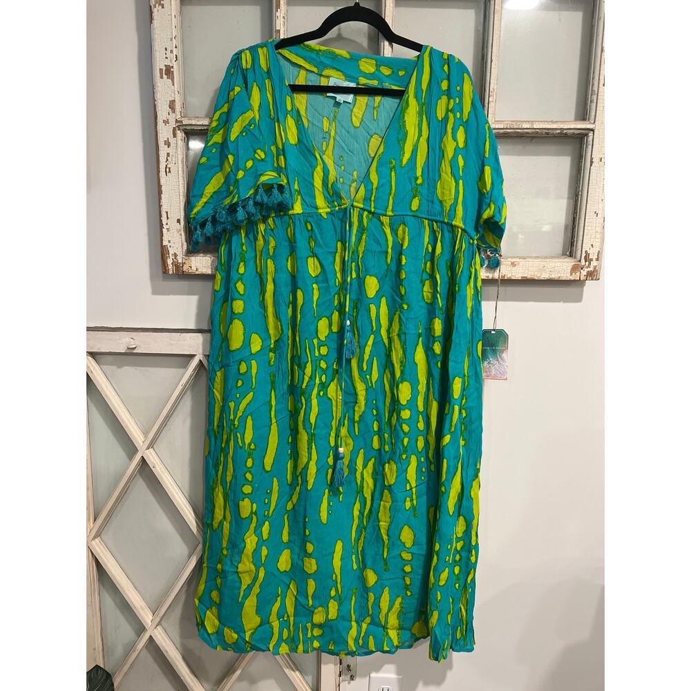 NWT True Destinations size small oversized beach coverup